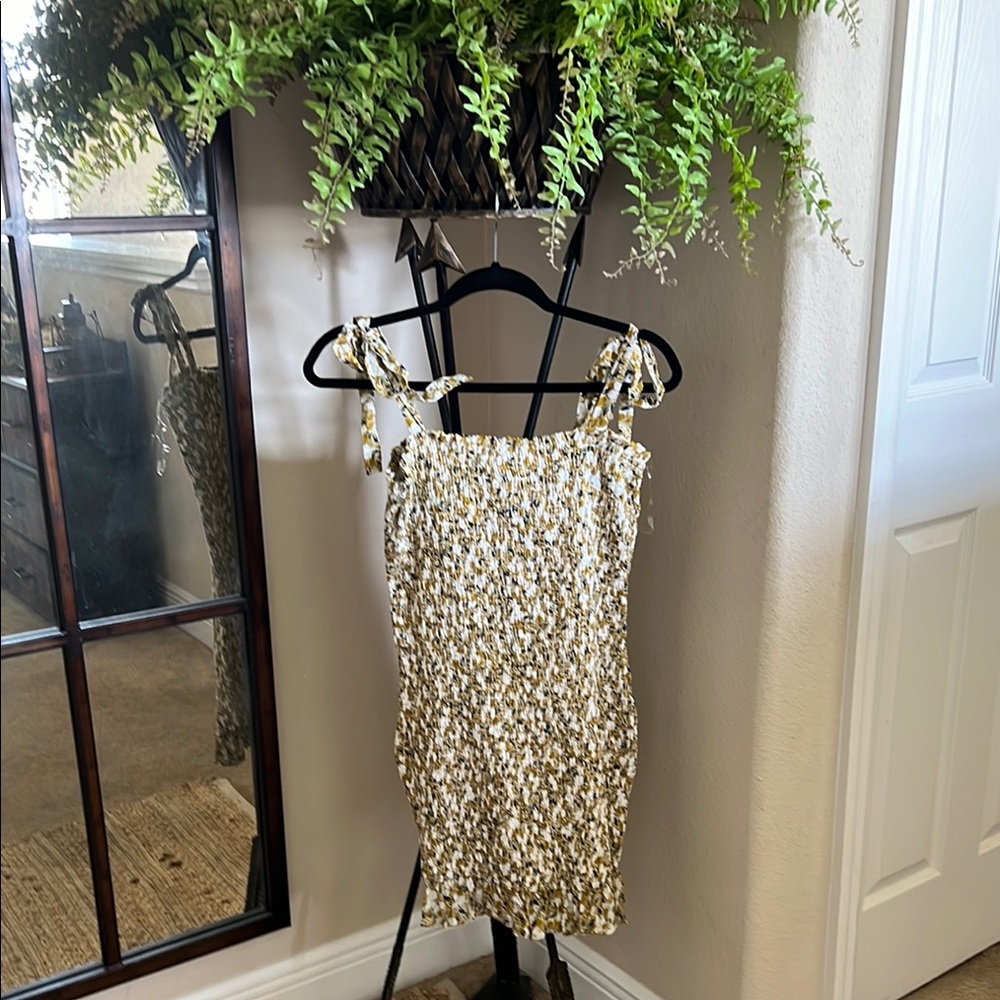 *NEW* Entro Floral Midi Dress - Yellow and White